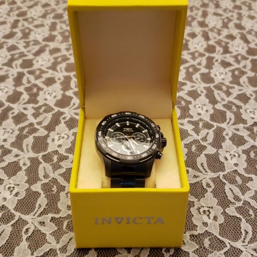 Invicta Men's Speedway Quartz Watch (Model: 22785) - Picture 3 of 8